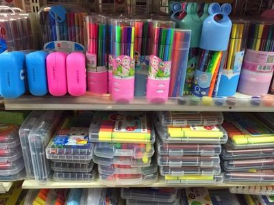 每个沌口人的学生时代,都有一家专属的文具店