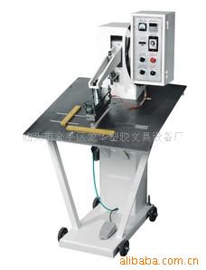 汕头市金平区龙华塑胶文具设备厂 专注科教文具领域的创新与发展